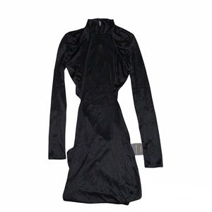 NWT JLUXLABEL Black Mock Neck Long Sleeve Open Bac